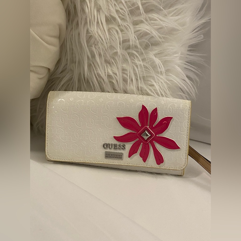 Guess Wallet